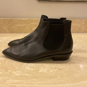Black AGL flat Italian leather booties 41 1/2 Chelsea boots